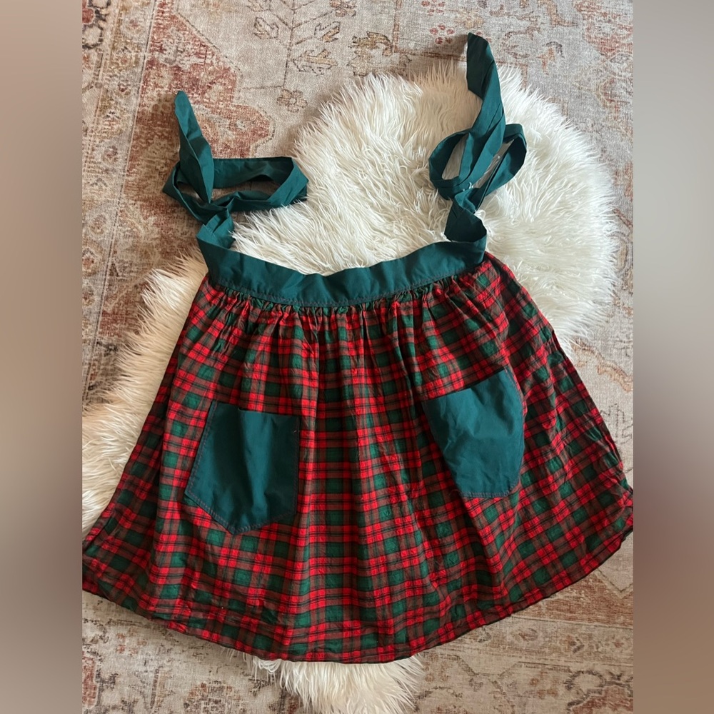 Plaid Apron with Pockets